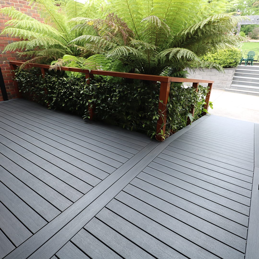 Decking Highton